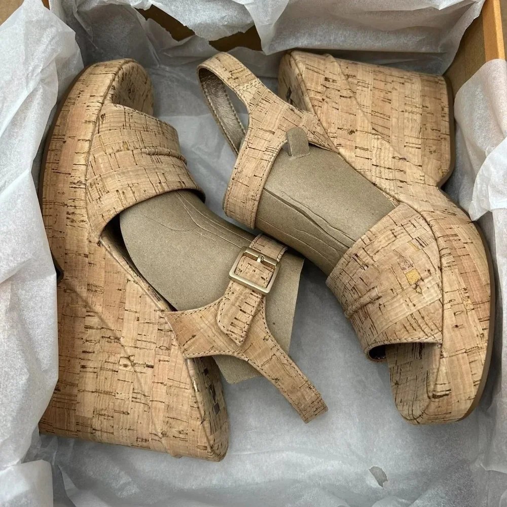 KORKS‎ Bardot Women's Chunky Platform Sandals Size 8 Tan/Brown Retro-inspired